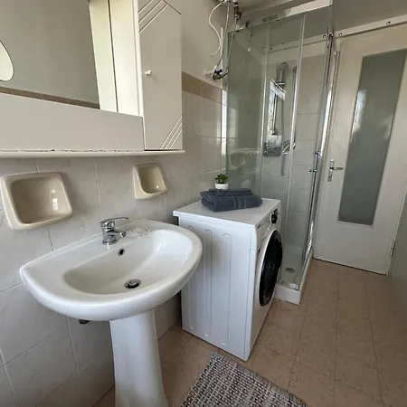 Annahouse
